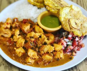 Pollo al curry colombiano